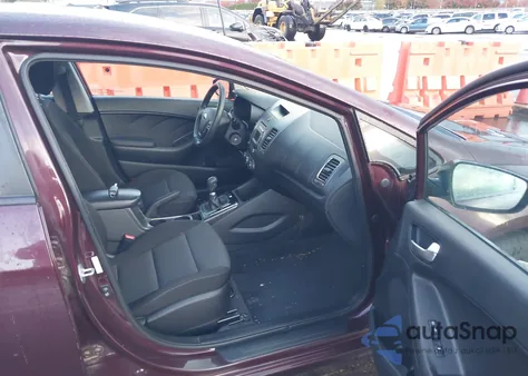 2017 Kia Forte Lx z USA, uszkodzony, nr VIN 3KPFK4A77HE018585